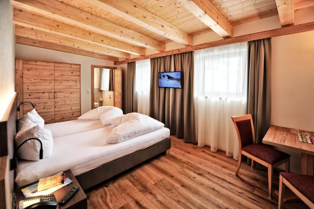 Hotel Garni Lamm Nauders Exterior foto